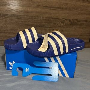 NIB Men's Navy Adidas Adilette 22 Slides (13)